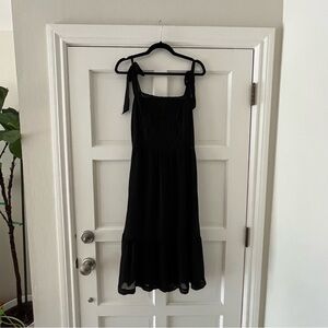 Abercrombie & Fitch Black Lace Smocked Midi Dress - Size Large